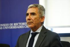Carlos Peña a 3 años del 18-O: "Nadie puede vivir poseído del fervor moral permanentemente" Carlos Peña a 3 años del 18-O: "Nadie puede vivir poseído del fervor moral permanentemente"