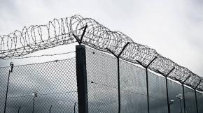 Finlandia construirá valla metálica en frontera con Rusia para frenar migración irregular Finlandia construirá valla metálica en frontera con Rusia para frenar migración irregular