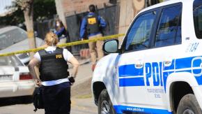 Investigan hallazgo de cuerpo de mujer muerta en cercanías de Bajos de Mena, Puente Alto Investigan hallazgo de cuerpo de mujer muerta en cercanías de Bajos de Mena, Puente Alto