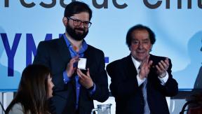 Presidente de Conapyme descarta "encerrona" contra Boric durante encuentro: "La gente lo aplaudió" Presidente de Conapyme descarta "encerrona" contra Boric durante encuentro: "La gente lo aplaudió"