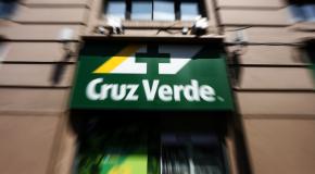 "Ofrecen un supuesto premio en dinero": La estafa por la que Cruz Verde alertó a sus clientes "Ofrecen un supuesto premio en dinero": La estafa por la que Cruz Verde alertó a sus clientes