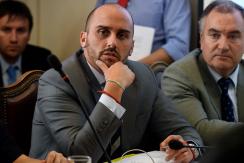 Diputados RN por trabajo paralelo de exconvencional Núñez: “Debería devolver su sueldo” Diputados RN por trabajo paralelo de exconvencional Núñez: “Debería devolver su sueldo”