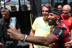 Bolsonaro recibió al Flamengo horas antes de la segunda vuelta Bolsonaro recibió al Flamengo horas antes de la segunda vuelta