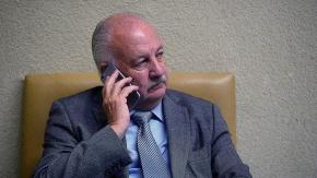 Teillier golpea la mesa por caso Cariola: “Estamos defendiendo la dignidad del Partido Comunista” Teillier golpea la mesa por caso Cariola: “Estamos defendiendo la dignidad del Partido Comunista”