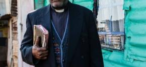 Congo: Sacerdote mata a su hijo y se justifica diciendo que “Dios se lo pidió” Congo: Sacerdote mata a su hijo y se justifica diciendo que “Dios se lo pidió”