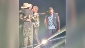 El desconsolado llanto de Nick Carter durante homenaje a su hermano Aaron en show de Backstreet Boys El desconsolado llanto de Nick Carter durante homenaje a su hermano Aaron en show de Backstreet Boys