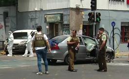 Persecución termina con delincuente baleada por Carabineros en Santiago Centro: hay cuatro detenidos Persecución termina con delincuente baleada por Carabineros en Santiago Centro: hay cuatro detenidos