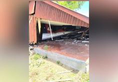 Avioneta de la FACH impacta un colegio en Chillán Avioneta de la FACH impacta un colegio en Chillán