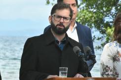 Data Influye: Aprobación al Presidente Gabriel Boric sube cuatro puntos y llega a un 37% Data Influye: Aprobación al Presidente Gabriel Boric sube cuatro puntos y llega a un 37%
