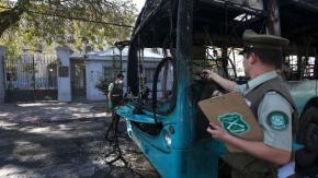 Violencia en liceos: Carabineros dice que cambio de protocolo post estallido "ralentiza" detenciones Violencia en liceos: Carabineros dice que cambio de protocolo post estallido "ralentiza" detenciones