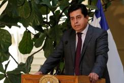 Senador Araya descarta haber vetado a Marta Herrera como candidata a fiscal nacional