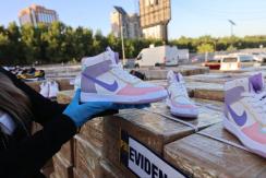 Incautan $3.700 millones en zapatillas falsificadas: responsables quedaron libres Incautan $3.700 millones en zapatillas falsificadas: responsables quedaron libres