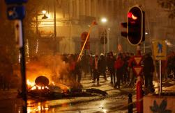 [FOTOS Y VIDEOS] Graves incidentes en Bruselas tras derrota de Bélgica ante Marruecos