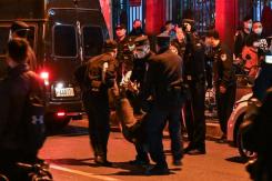 China detiene a periodista de la BBC que cubría protestas contra confinamientos China detiene a periodista de la BBC que cubría protestas contra confinamientos