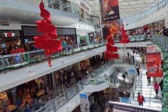 Encuesta revela que un 42% de chilenos gastaría entre $100 mil y $200 mil esta Navidad 2022