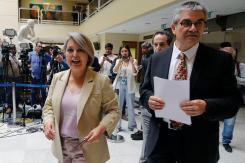 Gobierno llega a acuerdo con organizaciones por reajuste al sector público de un 12% Gobierno llega a acuerdo con organizaciones por reajuste al sector público de un 12%