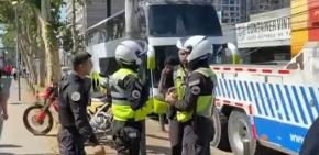 Detectan bus con 65 migrantes irregulares en Lampa: les cobraron $65 mil por pasaje Detectan bus con 65 migrantes irregulares en Lampa: les cobraron $65 mil por pasaje