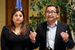 Parlamentarios independientes cuestionan “acuerdo binominal” por una nueva Constitución Parlamentarios independientes cuestionan “acuerdo binominal” por una nueva Constitución