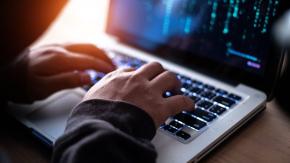El calvario de las 19 mujeres extorsionadas por un hacker que robó sus fotos íntimas El calvario de las 19 mujeres extorsionadas por un hacker que robó sus fotos íntimas