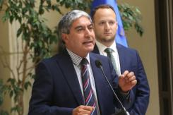 Diputados de Chile Vamos advierten que acuerdo constitucional postergaría urgencias en seguridad Diputados de Chile Vamos advierten que acuerdo constitucional postergaría urgencias en seguridad