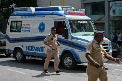 Al menos 22 muertos en India por intoxicación con alcohol adulterado Al menos 22 muertos en India por intoxicación con alcohol adulterado