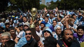 Locura albiceleste: así siguen los argentinos la final en Buenos Aires y en el resto del mundo Locura albiceleste: así siguen los argentinos la final en Buenos Aires y en el resto del mundo