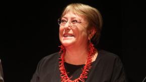 Ex Presidenta Michelle Bachelet dice estar disponible para contribuir en nuevo proceso constituyente Ex Presidenta Michelle Bachelet dice estar disponible para contribuir en nuevo proceso constituyente