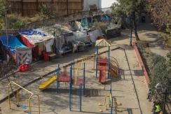 El explosivo aumento de carpas en parques y plazas, bajo la mirada de Irací Hassler y Evelyn Matthei El explosivo aumento de carpas en parques y plazas, bajo la mirada de Irací Hassler y Evelyn Matthei