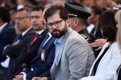 Presidente Boric indulta a diez presos del estallido social y a un ex miembro del FPMR Presidente Boric indulta a diez presos del estallido social y a un ex miembro del FPMR