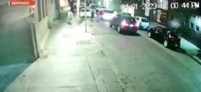 Conductor sufre encerrona en Santiago Centro: Fue interceptado por vehículo de alta gama