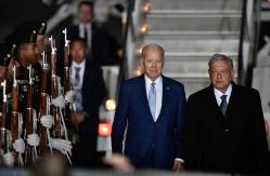 "Que se ponga la mano en el corazón", piden a Biden migrantes expulsados a México "Que se ponga la mano en el corazón", piden a Biden migrantes expulsados a México