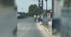 Adultos mayores sorprenden en TikTok por peculiar forma de viajar: "Siento que voy volando" Adultos mayores sorprenden en TikTok por peculiar forma de viajar: "Siento que voy volando"