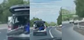 Persecución policial termina con menor de 15 años detenido en Conchalí tras robar una motocicleta Persecución policial termina con menor de 15 años detenido en Conchalí tras robar una motocicleta