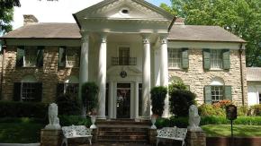 Cómo es Graceland, la mansión donde enterrarán a la hija de Elvis Presley Cómo es Graceland, la mansión donde enterrarán a la hija de Elvis Presley
