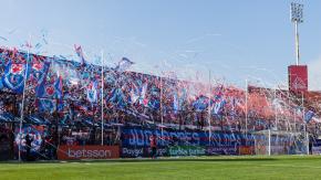 Altos precios de entradas en el fútbol chileno: ¿Quién fija los valores y qué dice el reglamento? Altos precios de entradas en el fútbol chileno: ¿Quién fija los valores y qué dice el reglamento?
