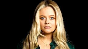 "¿Es mi culpa que me envíen mensajes explícitos?": actriz Emily Atack sufre acoso por internet "¿Es mi culpa que me envíen mensajes explícitos?": actriz Emily Atack sufre acoso por internet