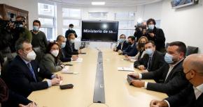 Isapres congelan participación en mesa de diálogo con el Minsal: Acusan que no hay medidas concretas Isapres congelan participación en mesa de diálogo con el Minsal: Acusan que no hay medidas concretas