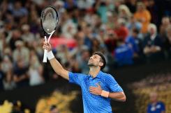 Djokovic gana su décimo Abierto de Australia e iguala los 22 Grand Slams de Nadal Djokovic gana su décimo Abierto de Australia e iguala los 22 Grand Slams de Nadal