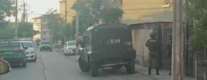 Funcionario de Carabineros fue dado de baja tras denuncia de VIF: Se mantuvo parapetado en PAC Funcionario de Carabineros fue dado de baja tras denuncia de VIF: Se mantuvo parapetado en PAC