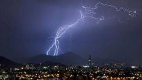 Emiten aviso de probables tormentas eléctricas para cuatro regiones del norte del país Emiten aviso de probables tormentas eléctricas para cuatro regiones del norte del país