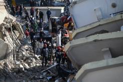 El derrumbe de una represa en Siria inunda un pueblo entero El derrumbe de una represa en Siria inunda un pueblo entero