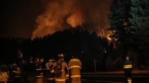 Incendios forestales: Gobierno no descarta que se extienda toque de queda a otras localidades Incendios forestales: Gobierno no descarta que se extienda toque de queda a otras localidades