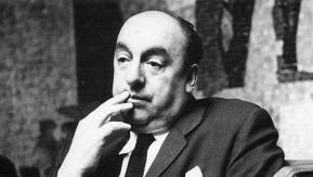 Entregan informe sobre muerte de Pablo Neruda: ministra dice que "ahora viene una fase de estudio" Entregan informe sobre muerte de Pablo Neruda: ministra dice que "ahora viene una fase de estudio"