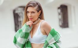 El brutal vestido que usará Eugenia Lemos para la Noche Cero de Viña: contiene 400 cápsulas de café El brutal vestido que usará Eugenia Lemos para la Noche Cero de Viña: contiene 400 cápsulas de café
