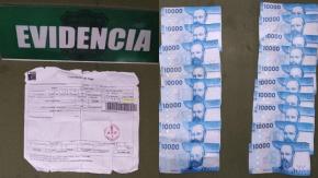 Detienen a sujeto que robó la pensión a un adulto mayor en Lebu: Todavía llevaba la colilla de pago Detienen a sujeto que robó la pensión a un adulto mayor en Lebu: Todavía llevaba la colilla de pago