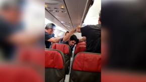Fiscalía inicia investigación por pelea en avión que dejó a seis funcionarios de la DGAC lesionados Fiscalía inicia investigación por pelea en avión que dejó a seis funcionarios de la DGAC lesionados