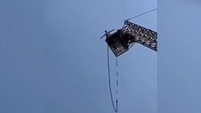 [VIDEO] Captan momento en que cuerda de un bungee se rompe durante salto de un turista