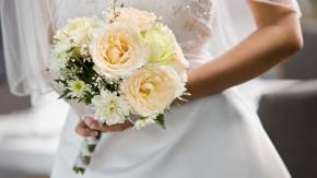 Novia muere durante su boda y familia decide reemplazarla con su hermana menor Novia muere durante su boda y familia decide reemplazarla con su hermana menor