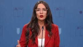 "El Presidente ha sido coherente": Vallejo responde a Lautaro Carmona tras acusar "contradicción" de Boric por gestos a Carabineros "El Presidente ha sido coherente": Vallejo responde a Lautaro Carmona tras acusar "contradicción" de Boric por gestos a Carabineros