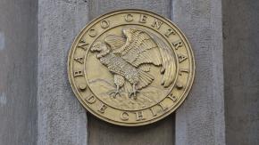 Banco Central revisa al alza cifras de inversión extranjera de año pasado: superó los US$ 20 mil millones y trepó a máximo desde 2014 Banco Central revisa al alza cifras de inversión extranjera de año pasado: superó los US$ 20 mil millones y trepó a máximo desde 2014